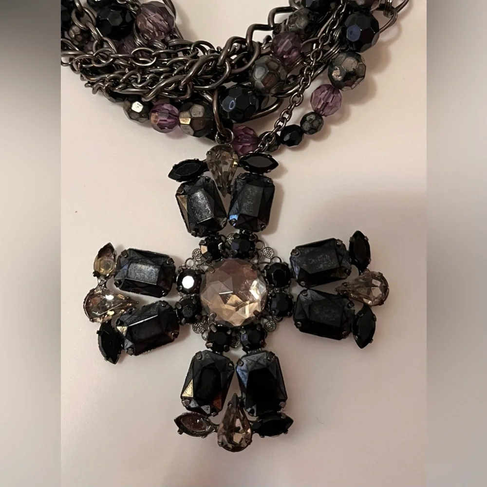 Stunning, dark blue black and purple, multi strand cross neck… - Picture 12 of 17
